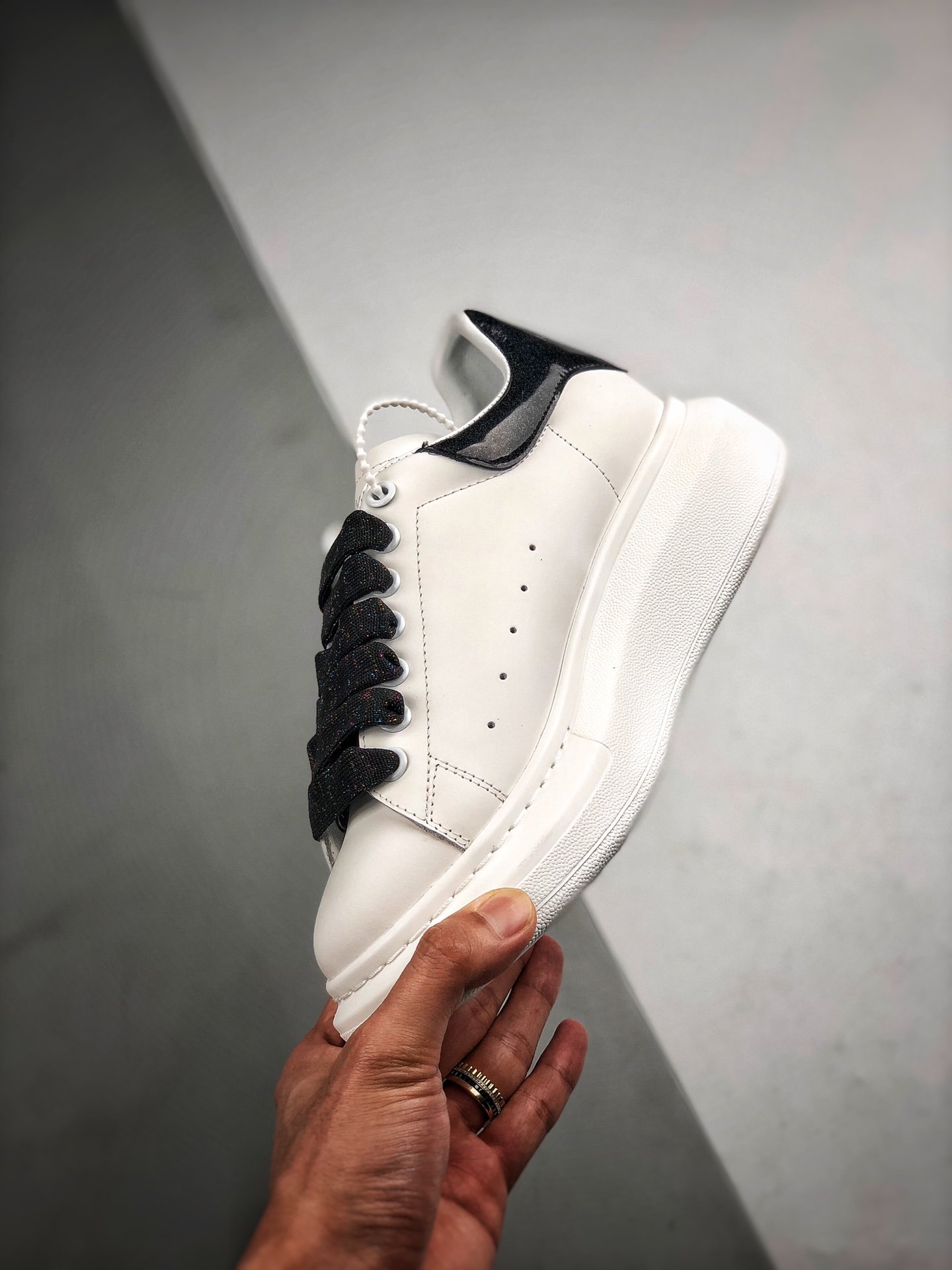 Alexander Mcqueen White/White/Black 9