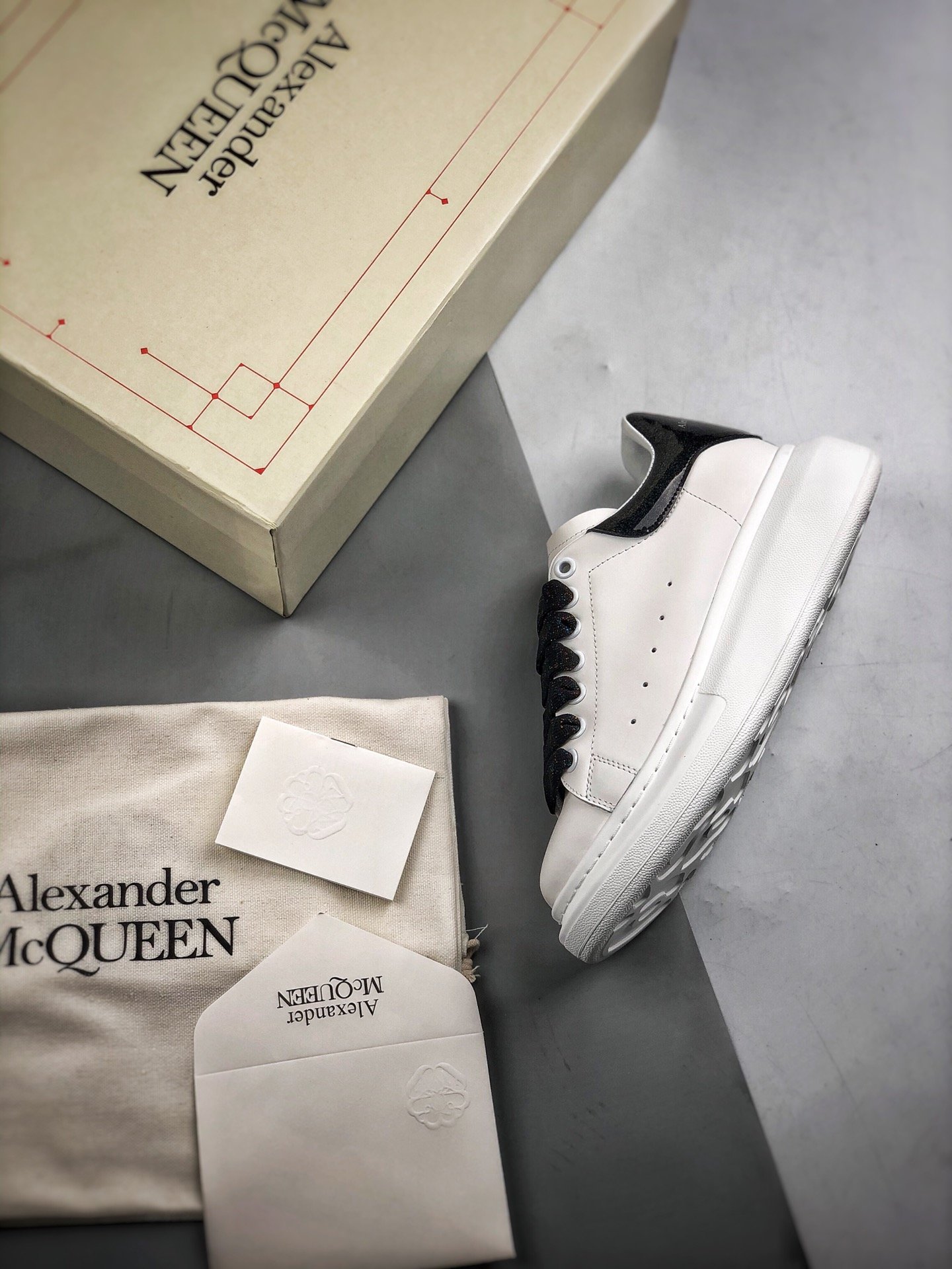 Alexander Mcqueen White/White/Black 15