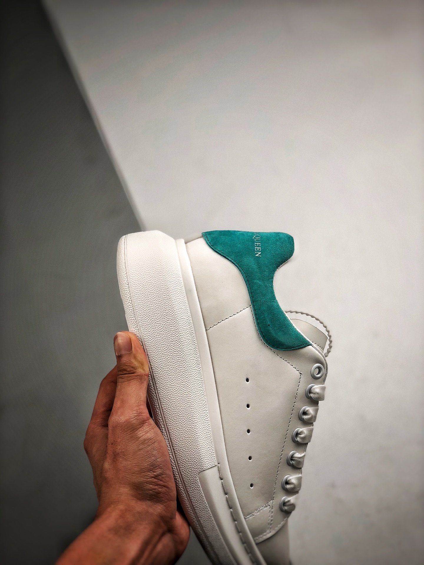 Alexander Mcqueen White/White/Green 7