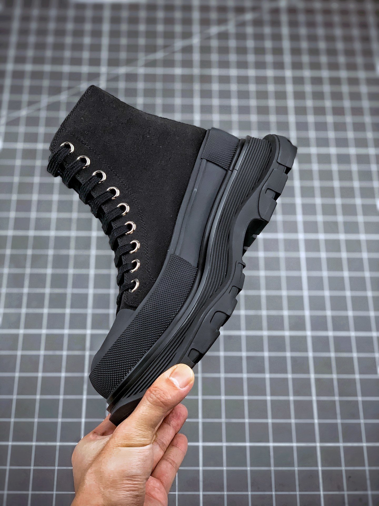 Alexander Mcqueen High Black/Black/Black 7