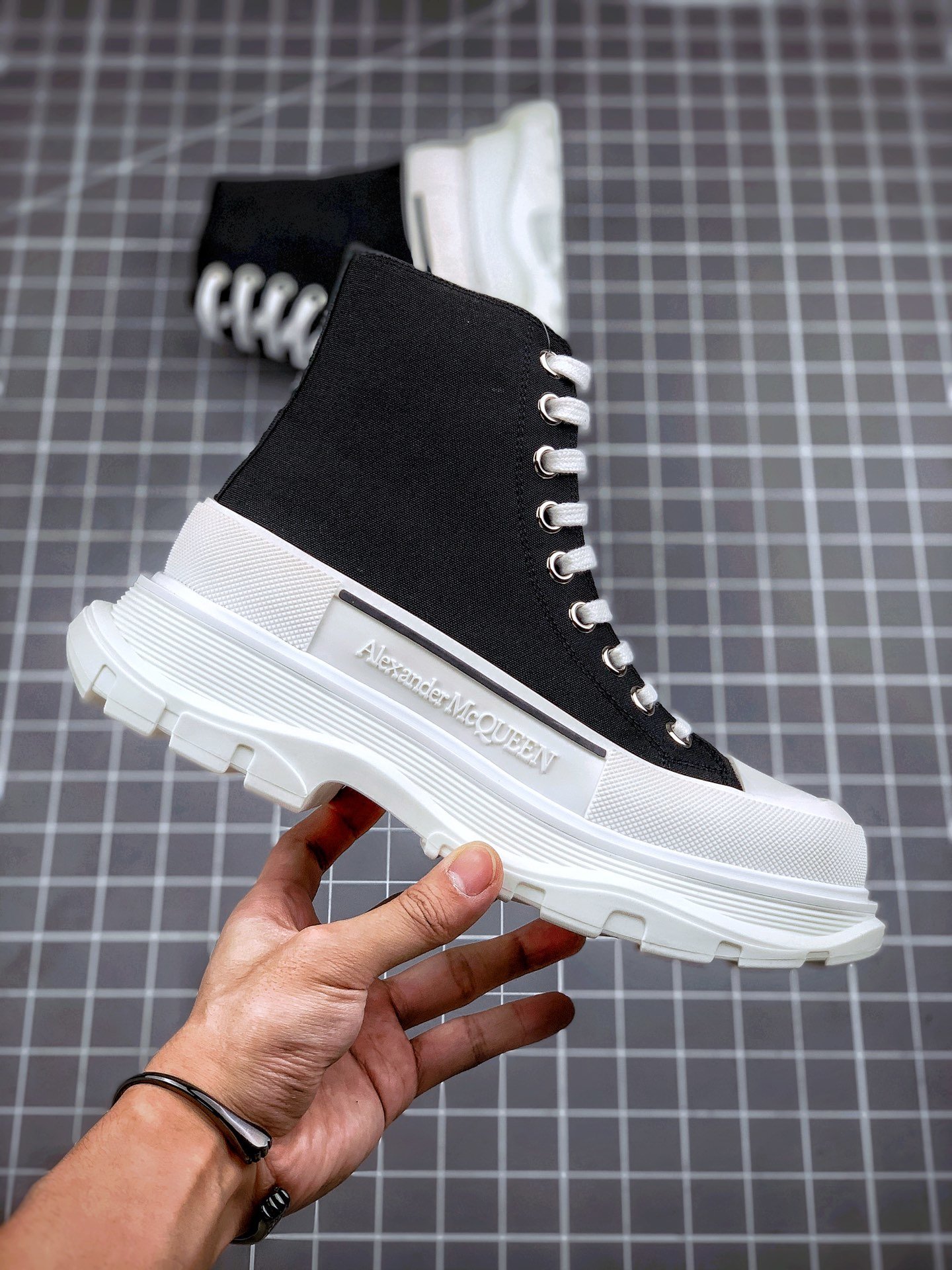 Alexander Mcqueen High Black/Black/White 13