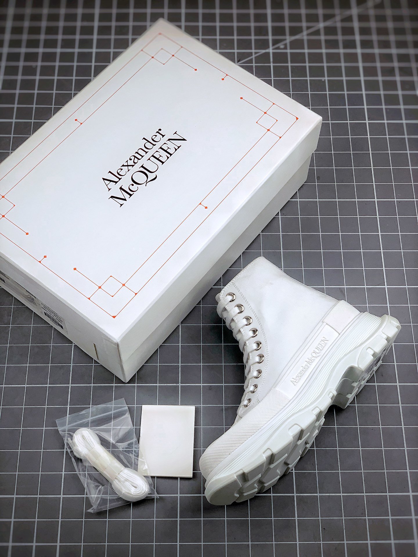 Alexander Mcqueen High White/White/White 9