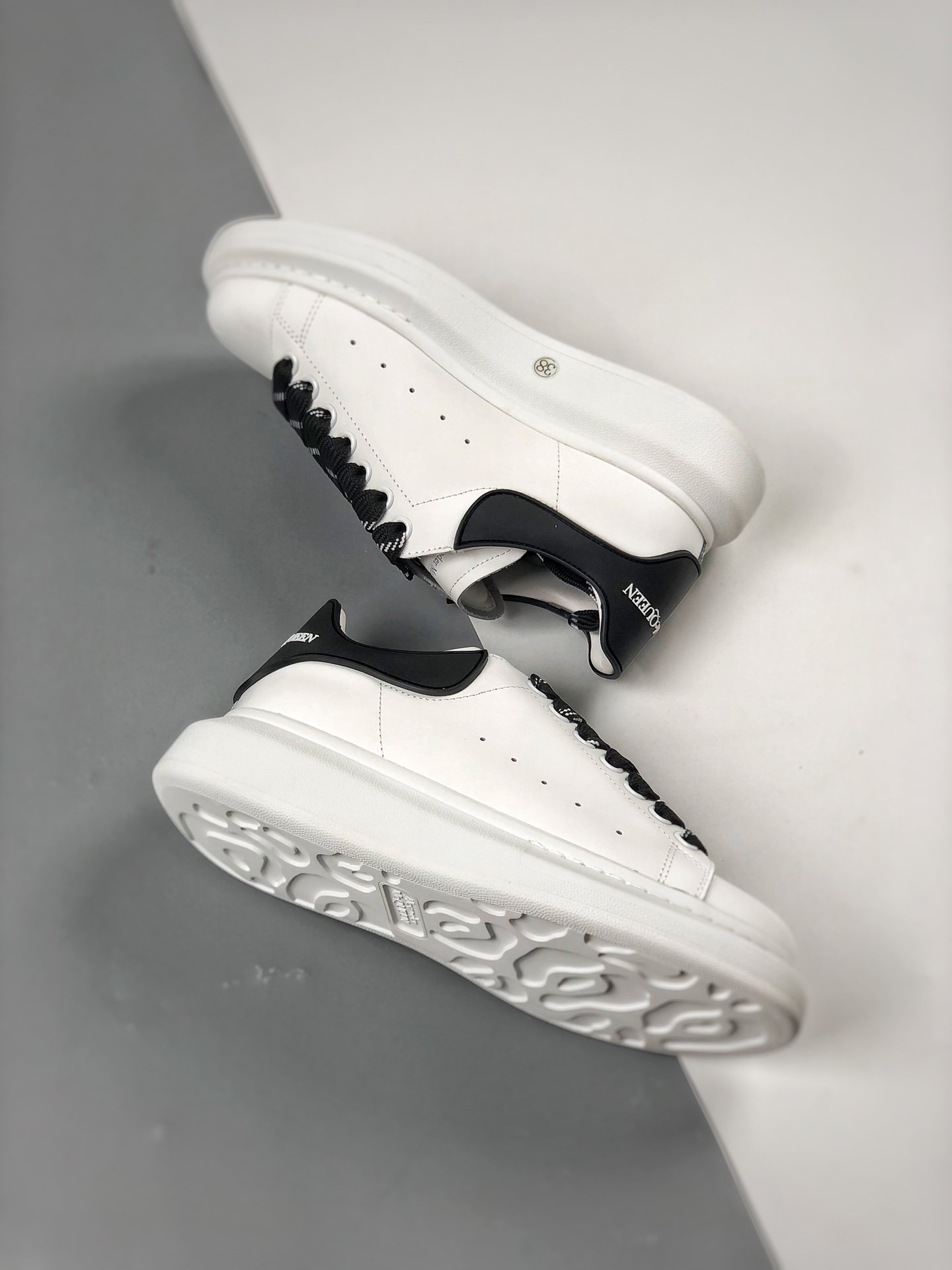 Alexander Mcqueen Shoes White/White/Black 5