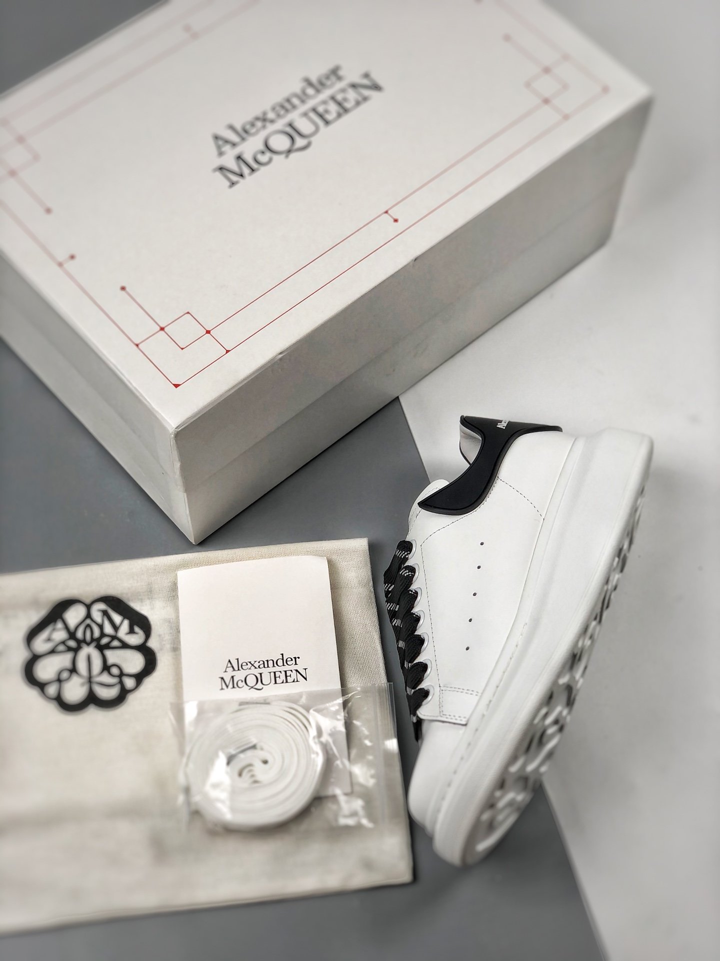 Alexander Mcqueen Shoes White/White/Black 7