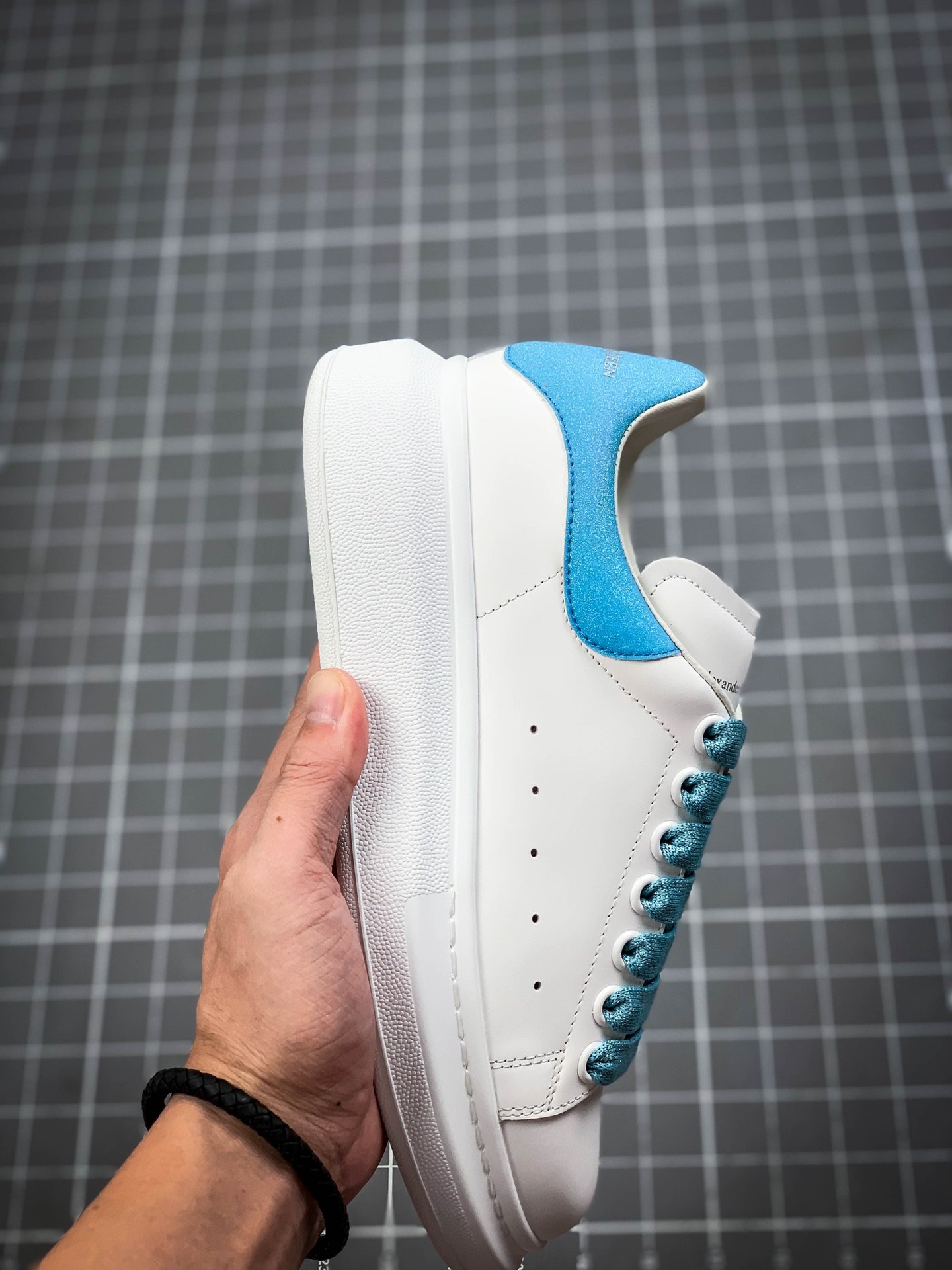 Alexander Mcqueen White/White/Blue 9