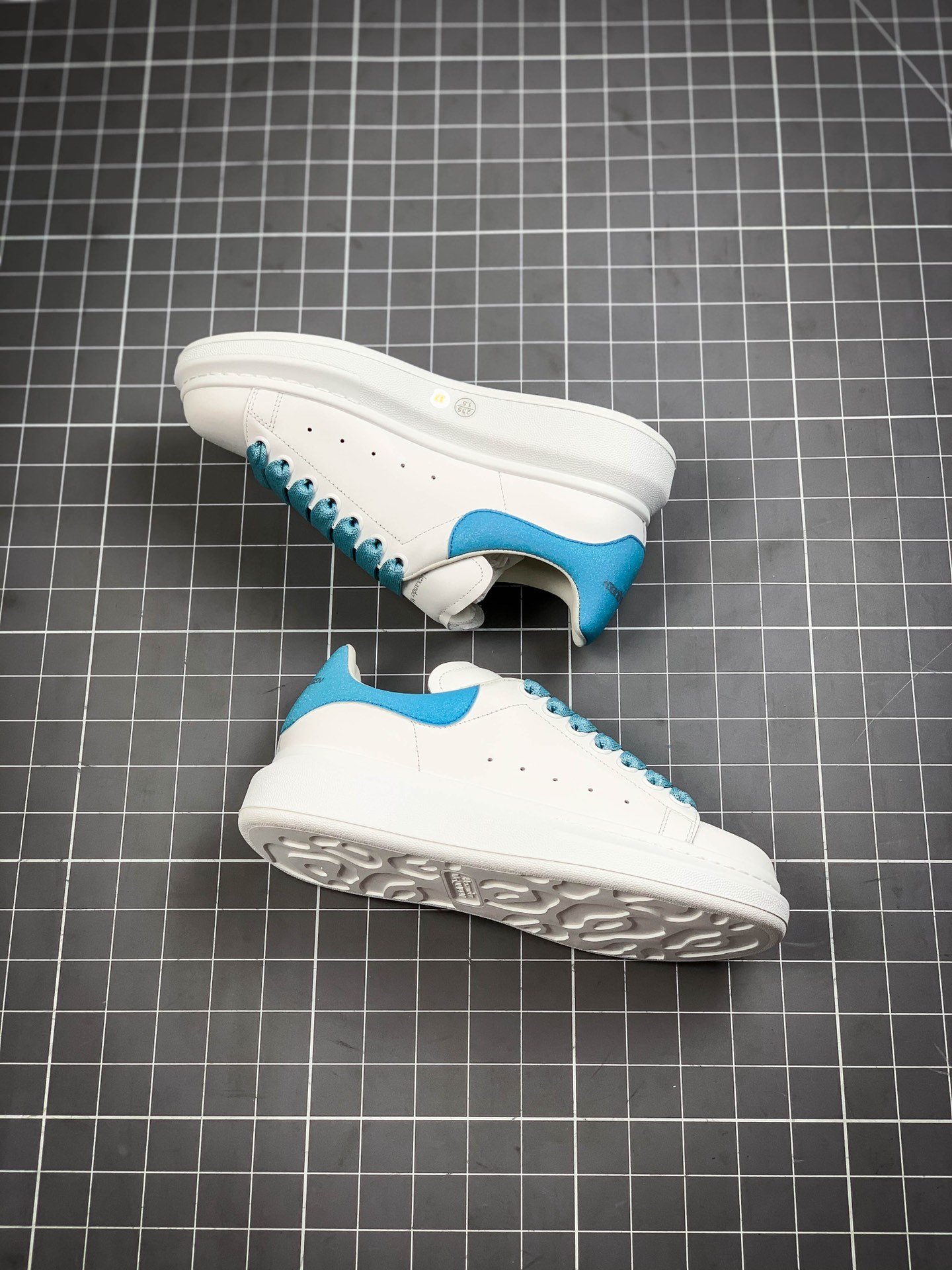 Alexander Mcqueen White/White/Blue 11