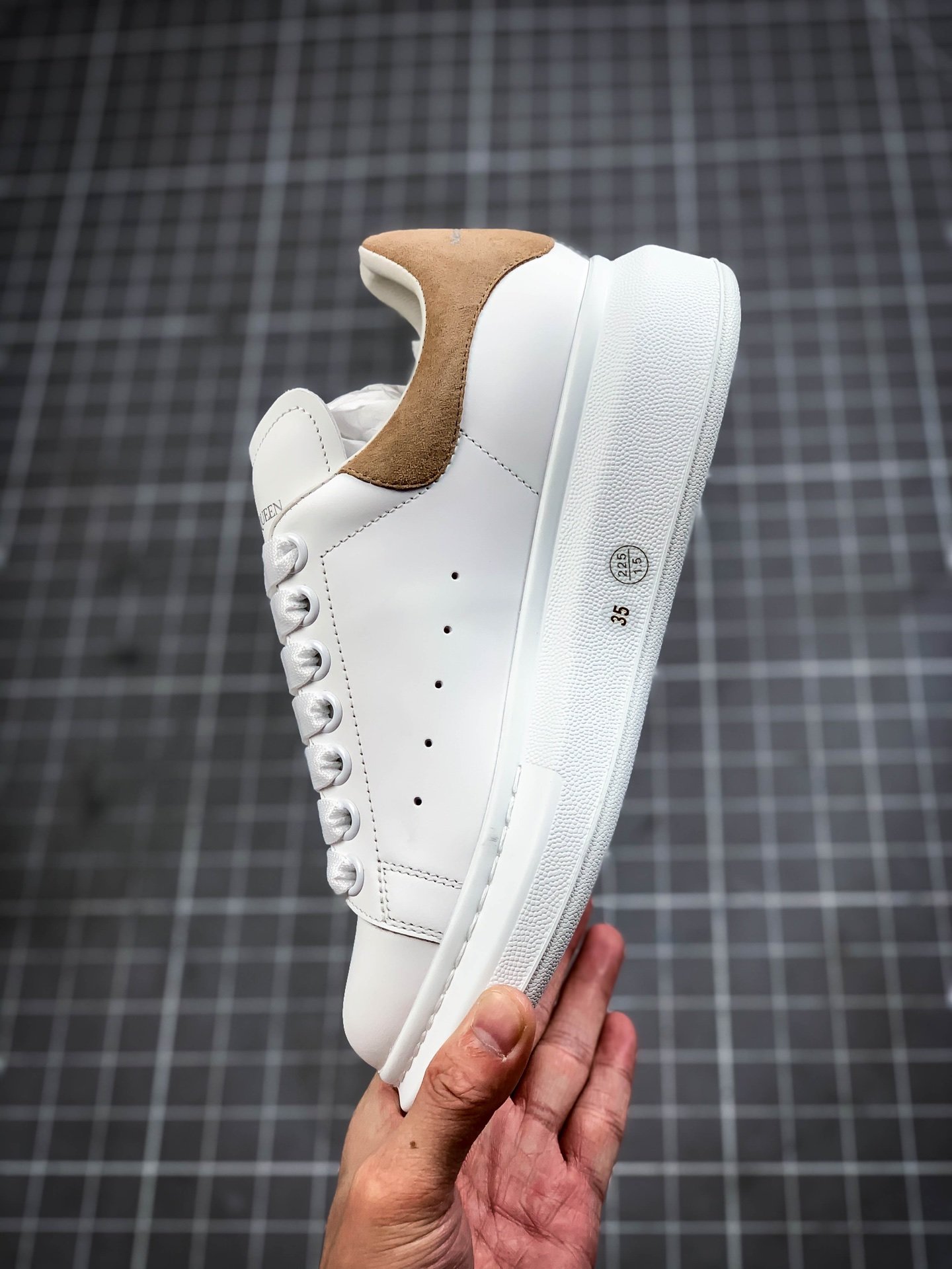 Alexander Mcqueen White/White/Khaki 13