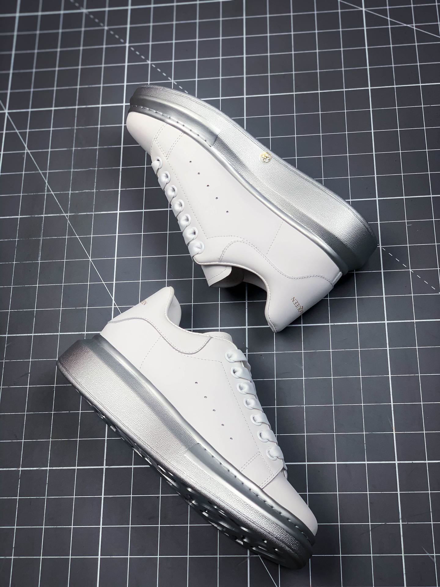 Alexander Mcqueen Shoes White/Grey/Silver 7