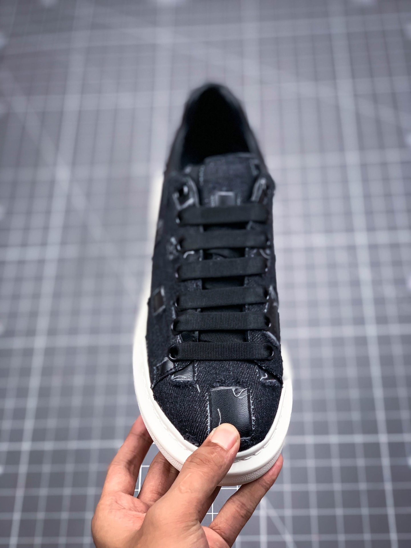 Alexander Mcqueen Sole Sneakers Black/White/White 9