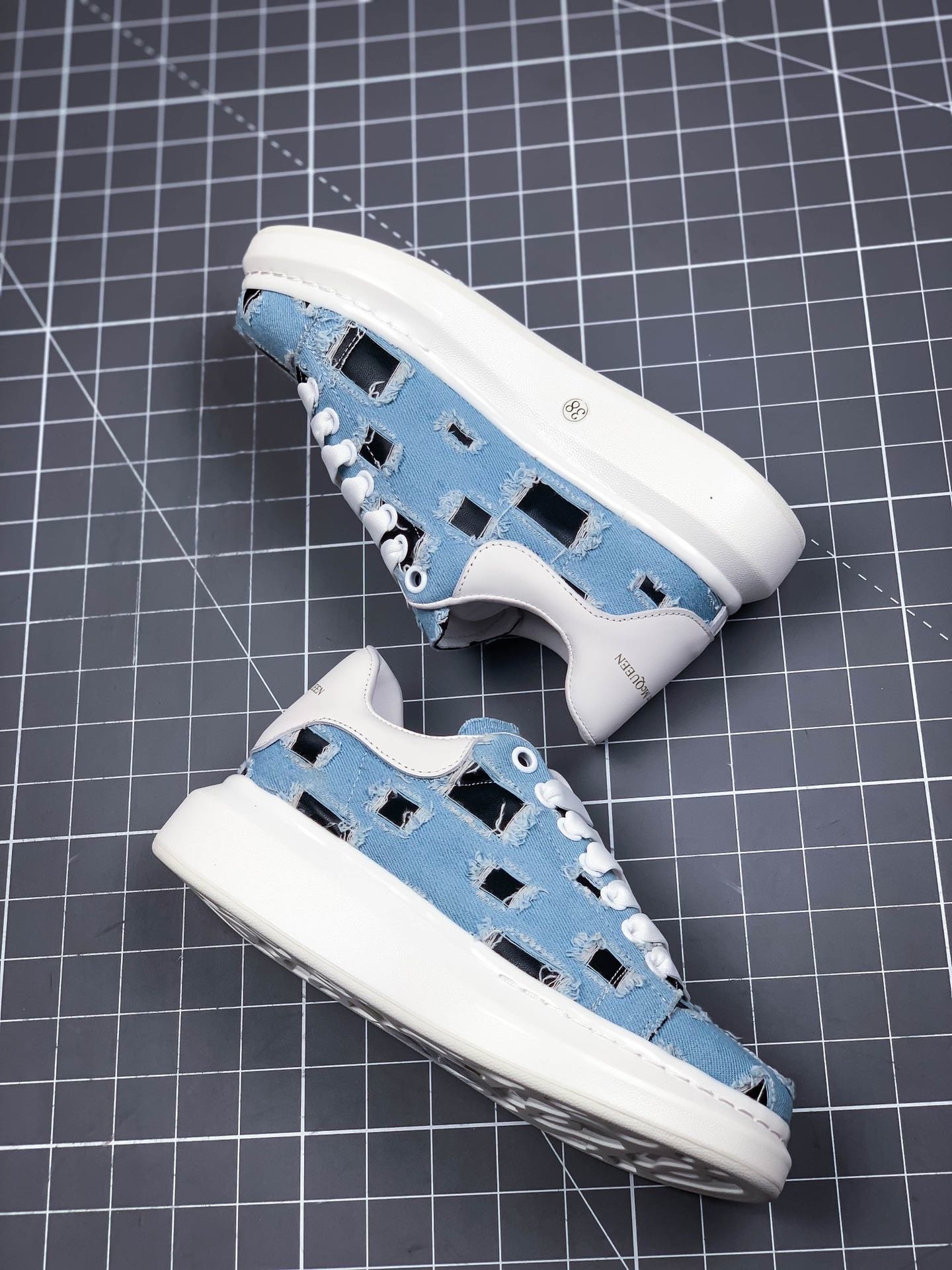 Alexander Mcqueen Sole Sneakers Blue/Black/White 3