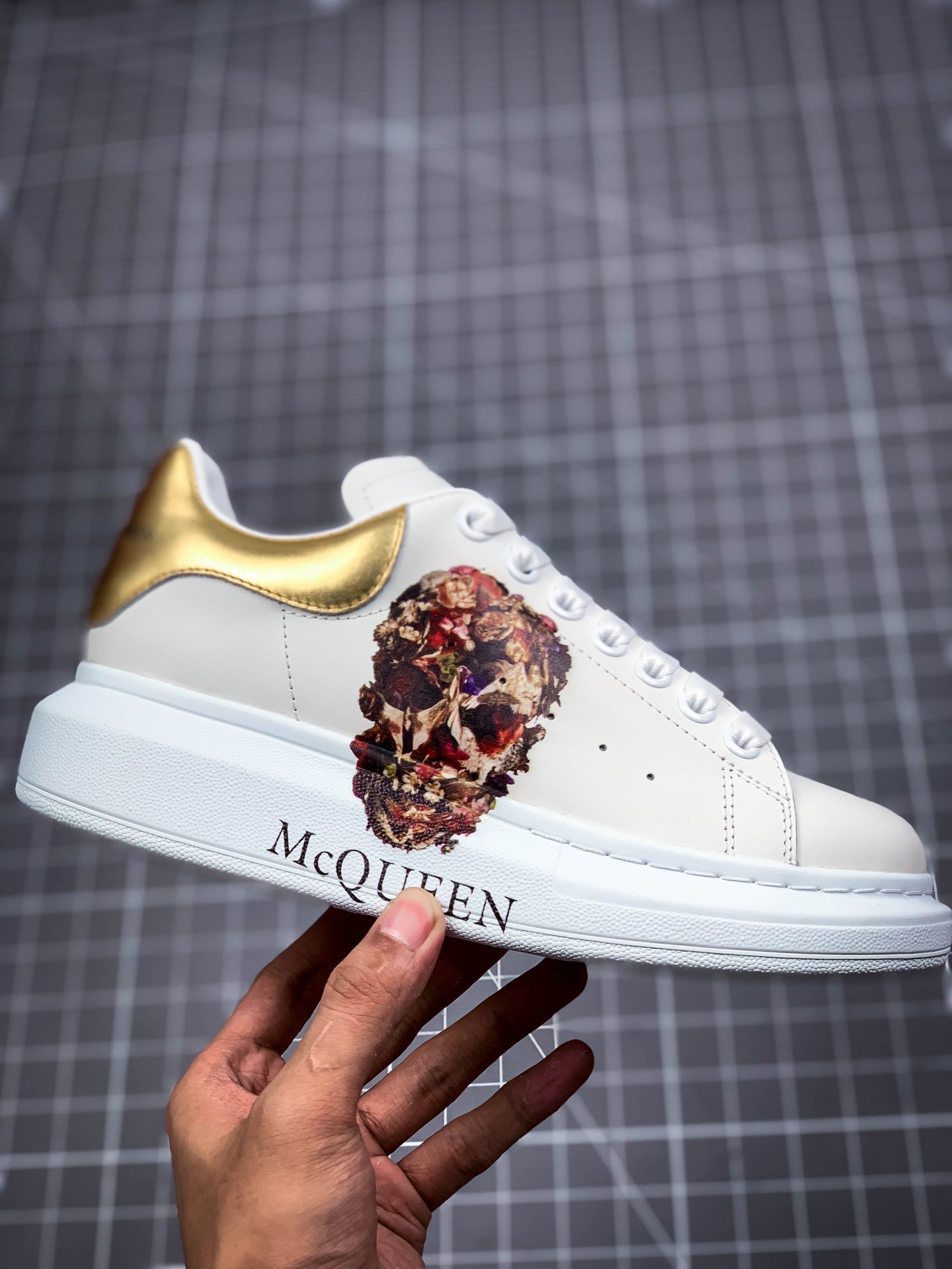 Alexander Mcqueen Sole Sneakers White/Gold/White 3