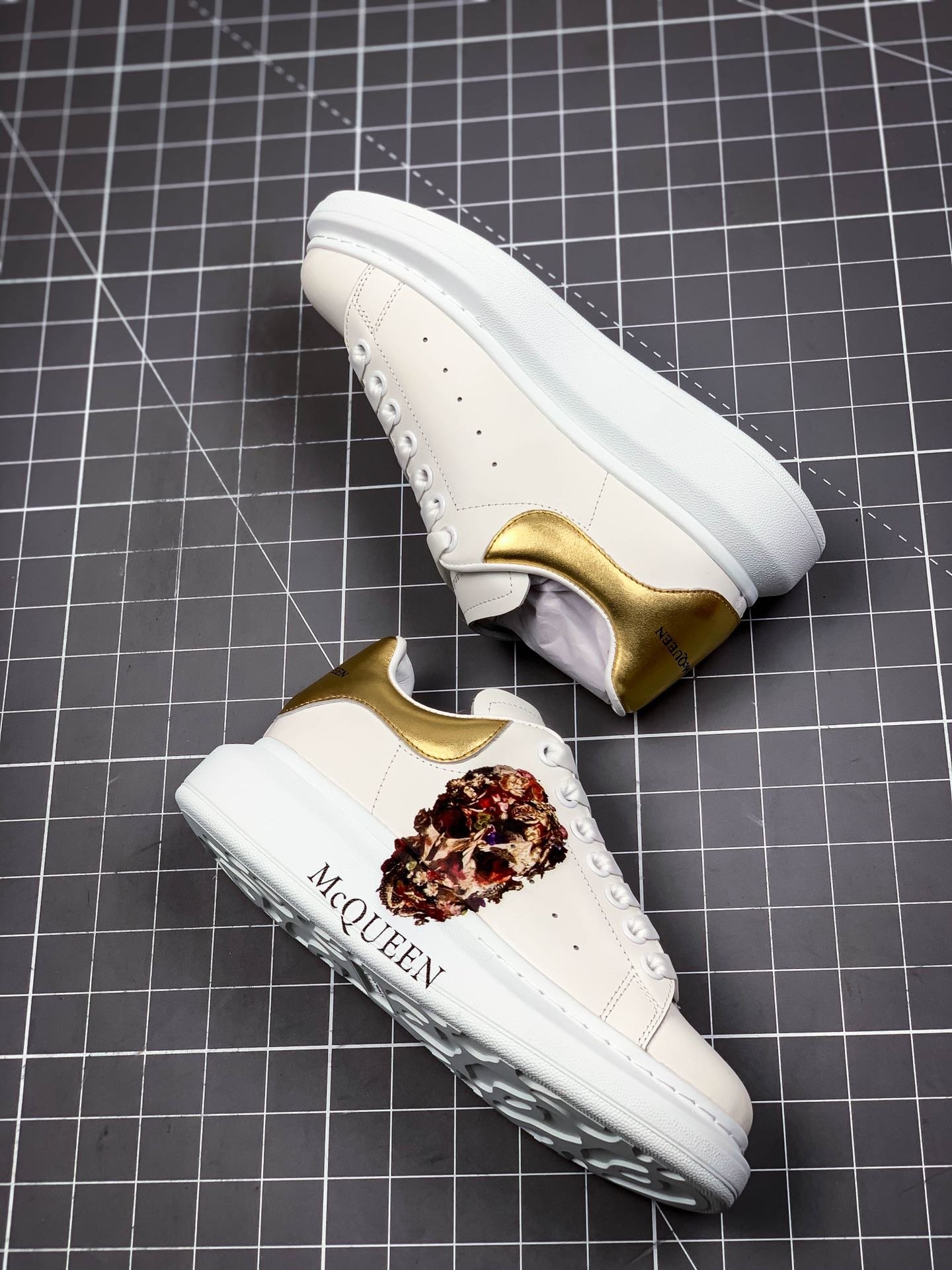 Alexander Mcqueen Sole Sneakers White/Gold/White 5