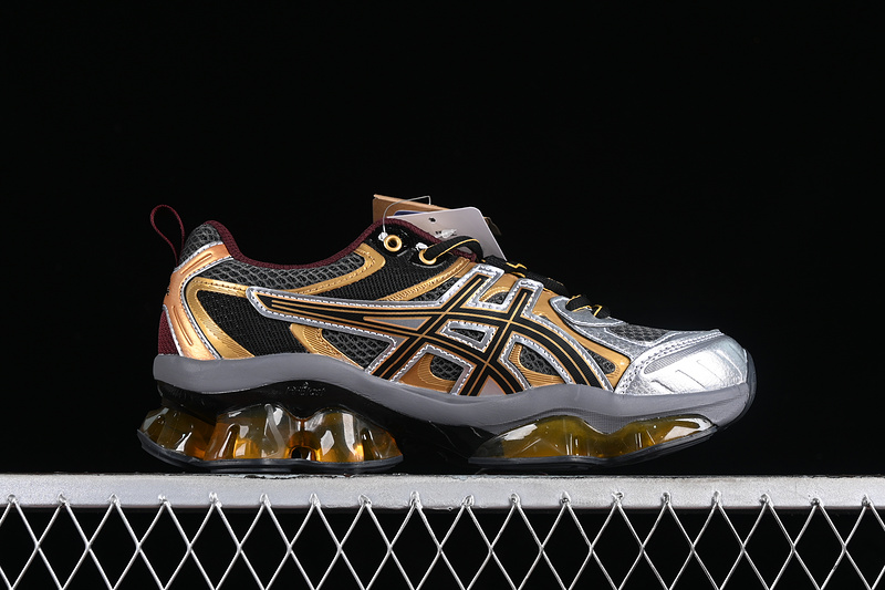 Asics Gel-Quantum Kinetic Carbon/Pure Gold 17