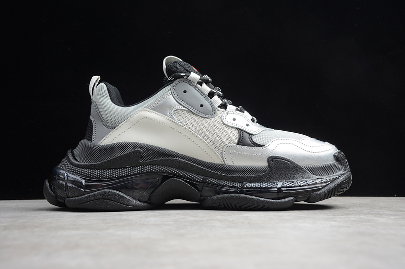 Triple S Sneaker Dadshoe White/Black/Light Grey 25