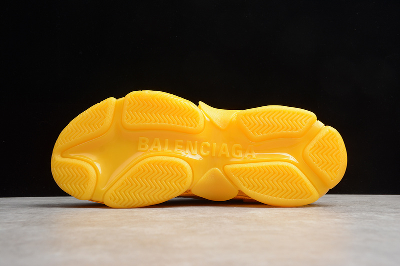 Triple S Sneaker Dadshoe Yellow/Yellow 23