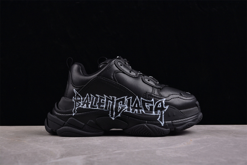 Balenciaga Triple S Sneaker Black/White 17