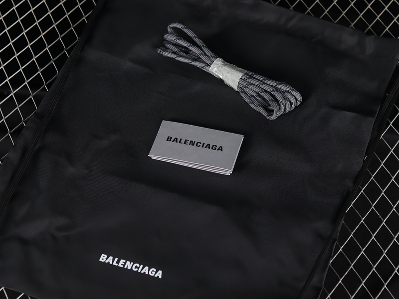 Vg Balenciaga Triple S 3.0 Sneakers Black/Black/Black 13