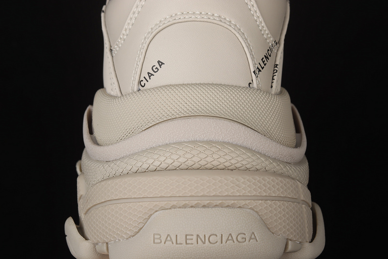 Balenciaga Triple S 3.0 Sneakers Beige/Beige/Beige 11