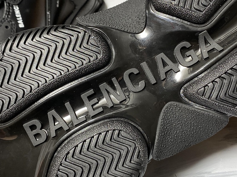 Plus Balenciaga Triple-S Sneaker Black/Black 17