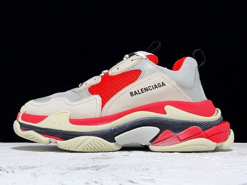 Zh/Plus Triple S Sneaker Dadshoe Red/Grey 5