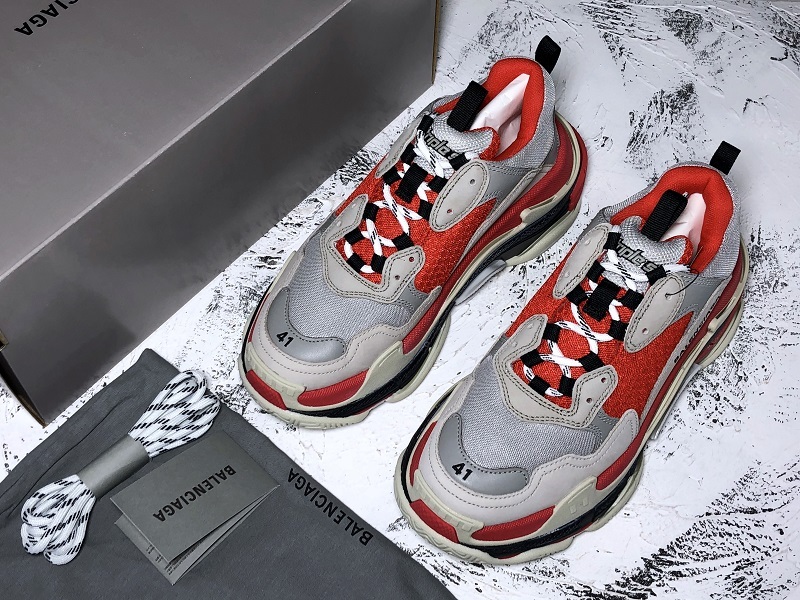 Zh/Plus Triple S Sneaker Dadshoe Red/Grey 11