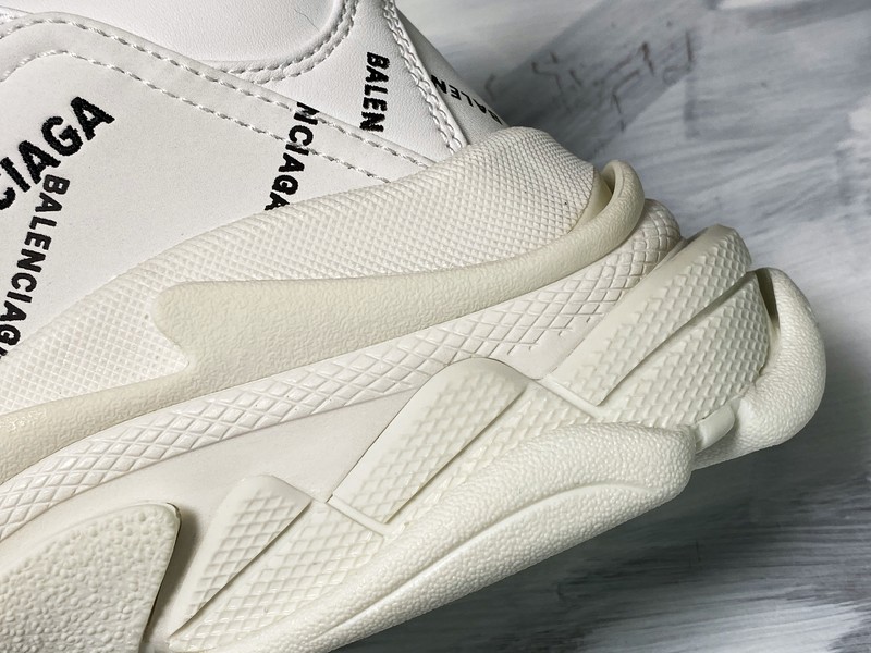 Plus Triple-S Clear Sole Trainers White/White/Black 27