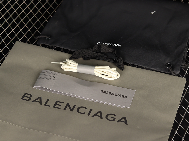 Balenciaga Tess S.Gomma Sneaker Beige/Beige/Beige 21