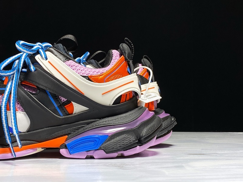 Get Balenciaga Track 2.0 Sneaker Black/Multi-Color 21