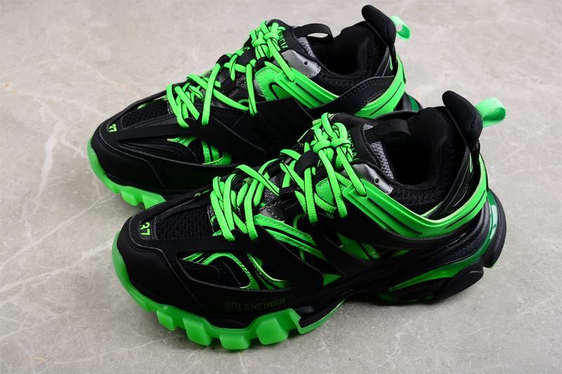 Balenciaga Track 3.0 Sneaker Black/Black/Green 25