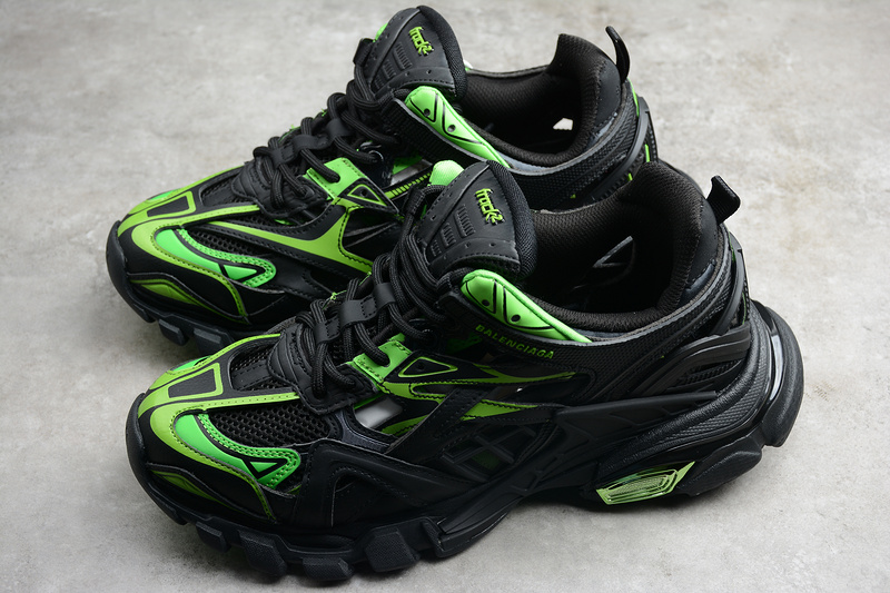 Track 2.0 Sneaker Black/Black/Green 15