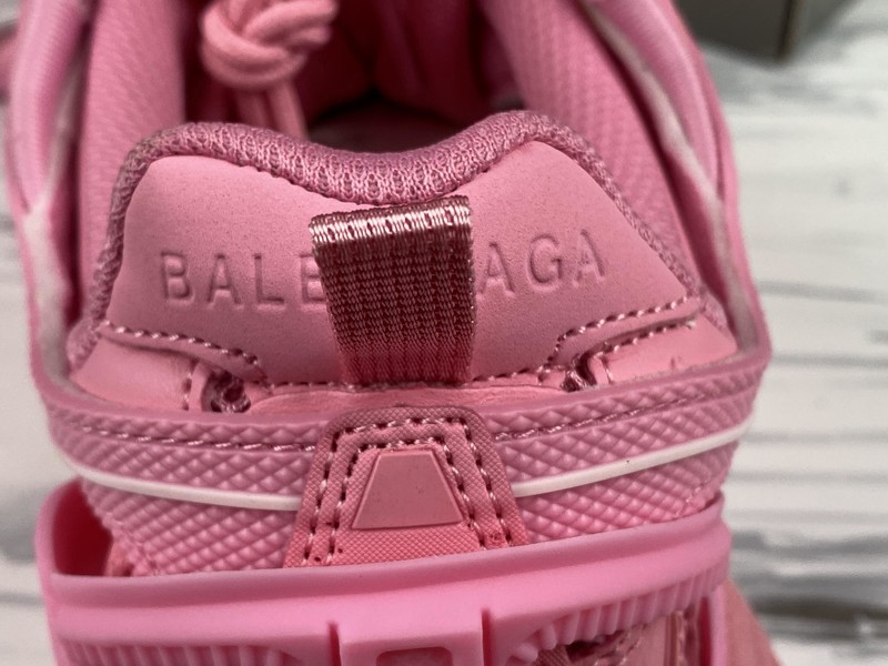 Pk Balenciaga Track 2.0 Light Pink/Pink 31