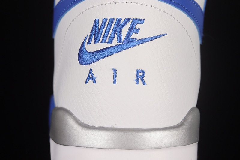 Flight Legacy White/Game Royal/White 31