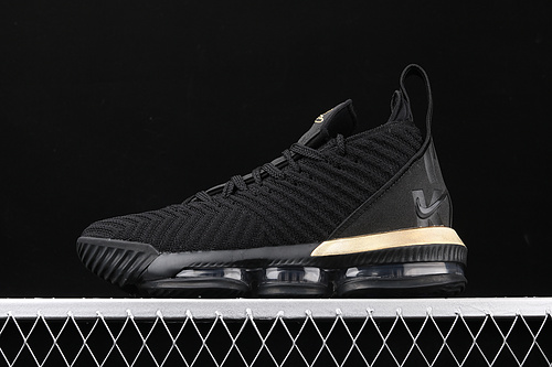 Lebron 16 I'm King Black/Metallic Gold 7