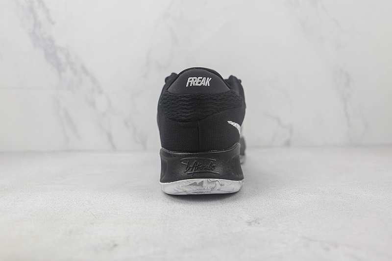 Zoom Freak 4 Ep Black/Black/Grey 5