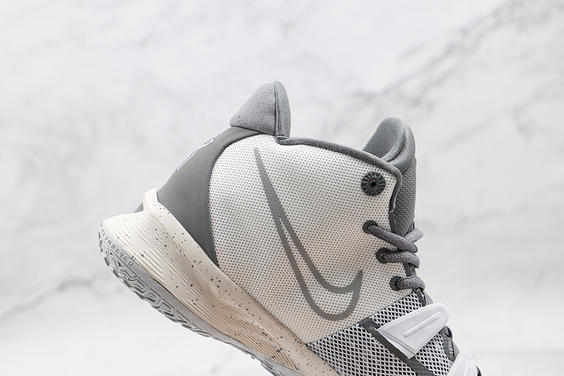 Kyrie 7 Se Gs Chip Light Smoke Grey/Smoke Grey/Summit White-White 11