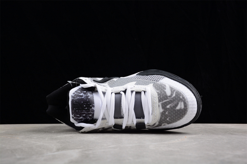 Kyrie 9 Ep White/Black/Grey 13