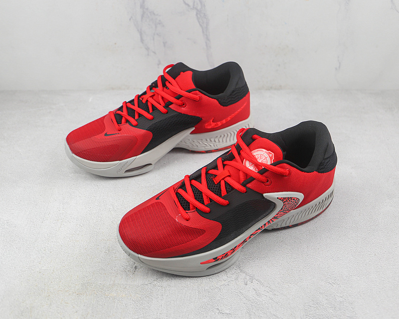 Zoom Freak 4 University Red/Black/White 3