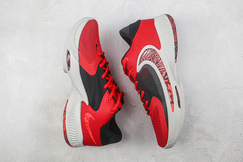 Zoom Freak 4 University Red/Black/White 11