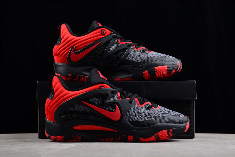 Kd 15 Ep Bred Black/University Red/Light Crimson 27