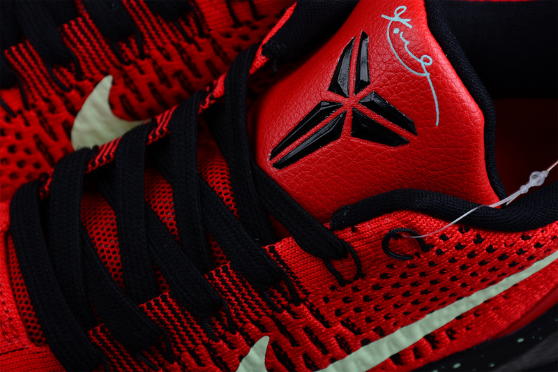 Kobe 9 Elite Low University Red/Black/White 3