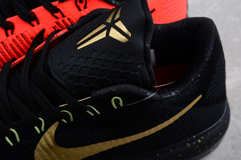 Kobe 10 Elite Low Christmas Black/Metallic Gold-Bright Crimson 15