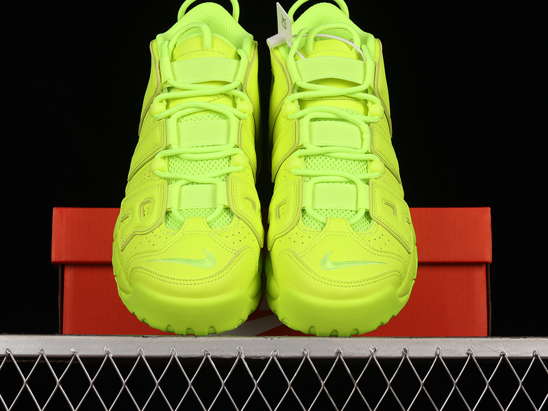 Air More Uptempo 96 Volt/Volt/Black 11