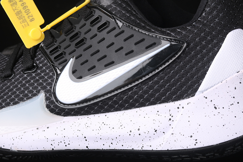 Kyrie Low 2 Black/Anthracite-White 11