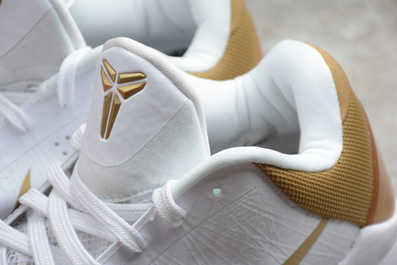 Zoom Kobe 5 Big Stage Home White/Metallic Gold 9