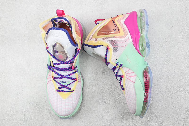 Lebron 19 Ep Valentine's Day Multi-Color/Multi-Color 17