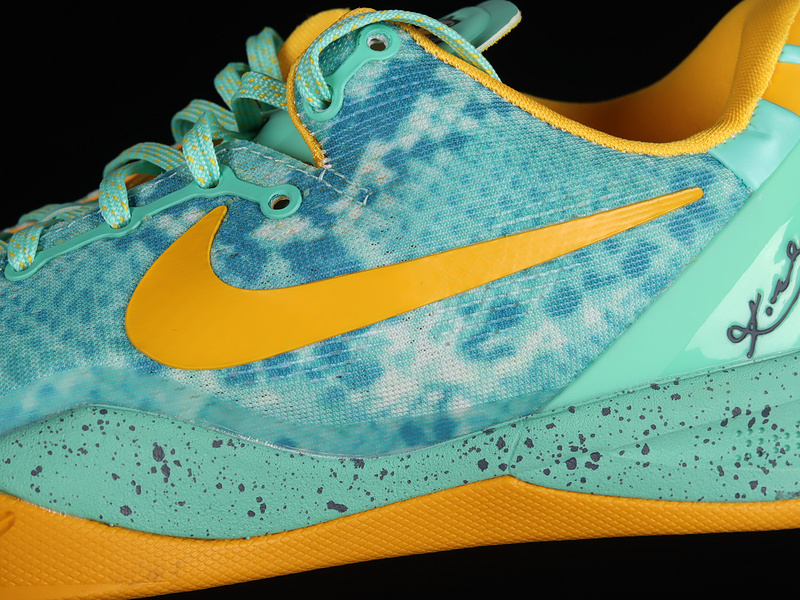 Kobe 8 Green Glow/Laser Orange-Mineral Teal 27