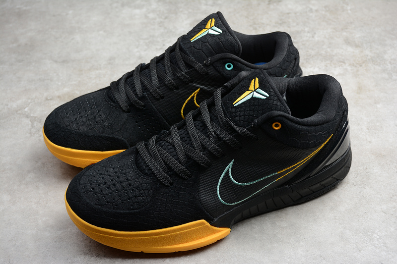 Zoom Kobe 4 Protro Black/Aurora Green-University Gold 17