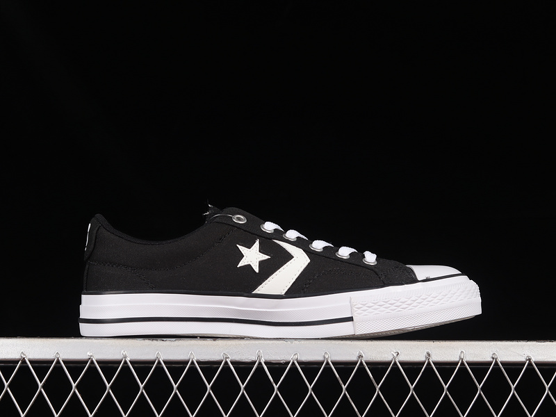 Chuck Taylor All Star Player Low Top Black/Black/White 7