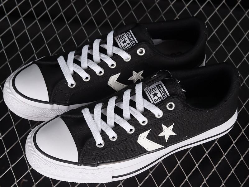 Chuck Taylor All Star Player Low Top Black/Black/White 19