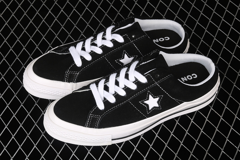 One Star Low Black Suede Black/White/White 27